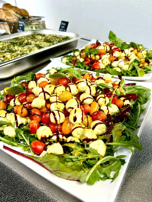 Catering für Essen – Salate und Speisen von Pfeil's Catering