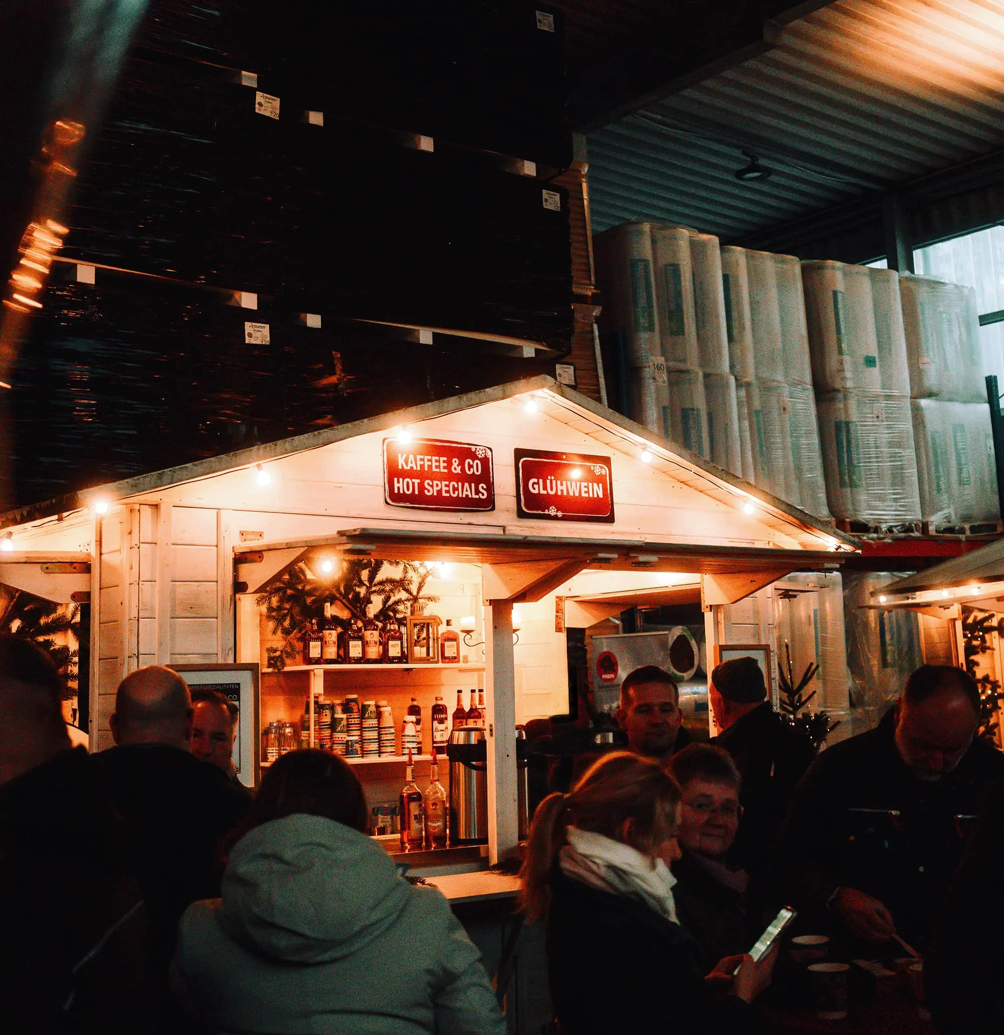 Mobiler Weihnachtsmarkt bei einer Firmenfeier